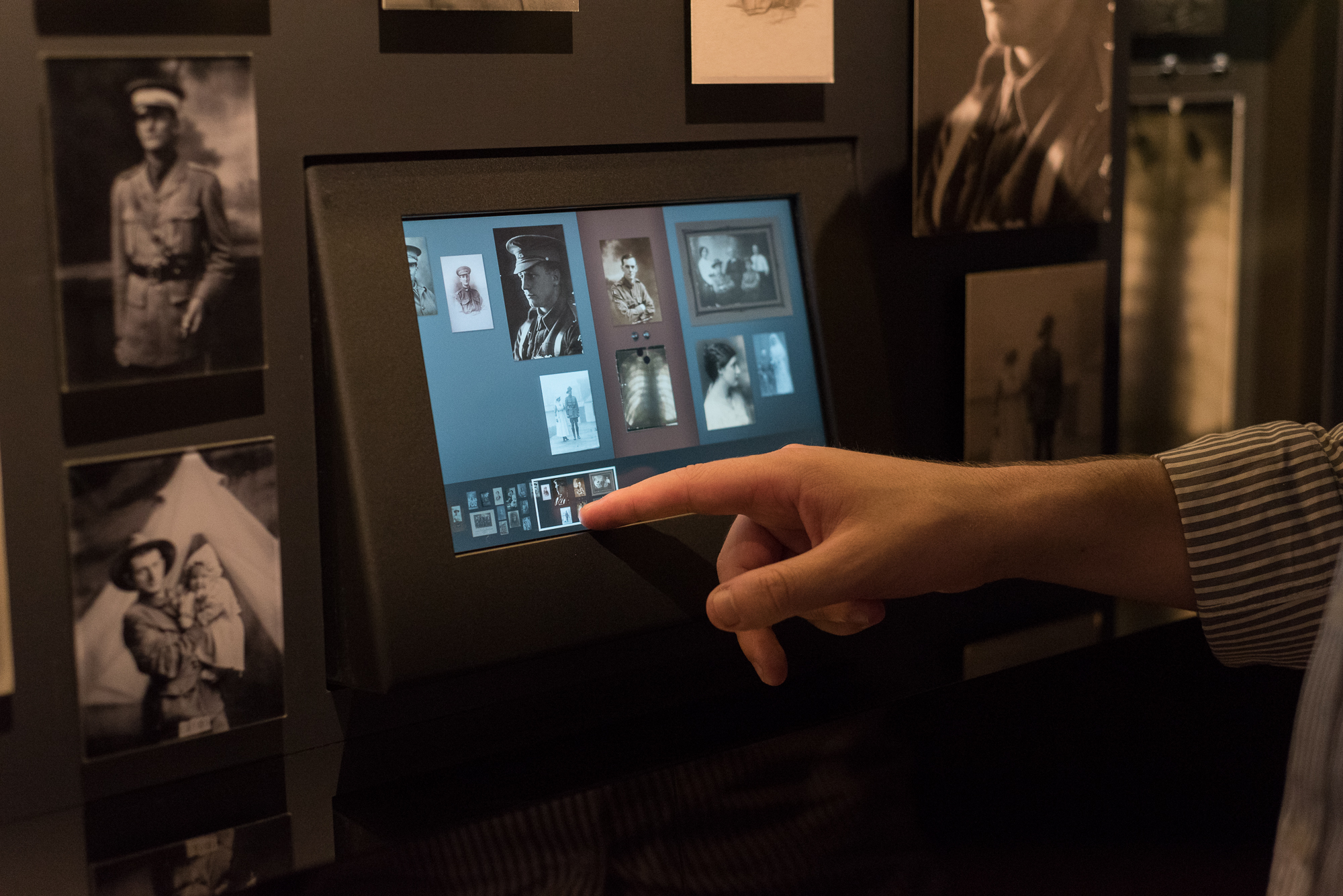 Interactive digital signage at the Australian War Memorial